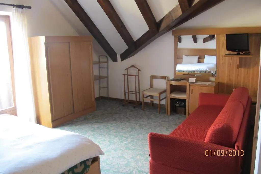Hotel Presena Passo del Tonale 3*,